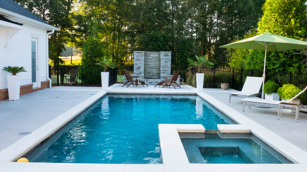 Swim Spas Versus Traditional Pools: An In-depth Comparison